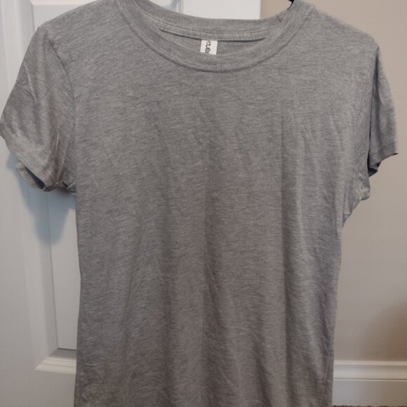 Tultex 2 Pack Large Basic Tees - Picture 2 of 4